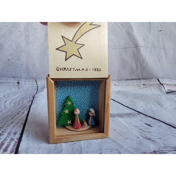 Vintage Handmade Nativity Box from Spain 1984 Christmas Ornament - Picture 1 of 7